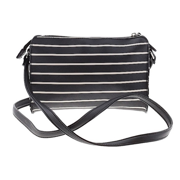 Kenneth Cole Reaction Black and White stripped Bag - Picture 3 of 3